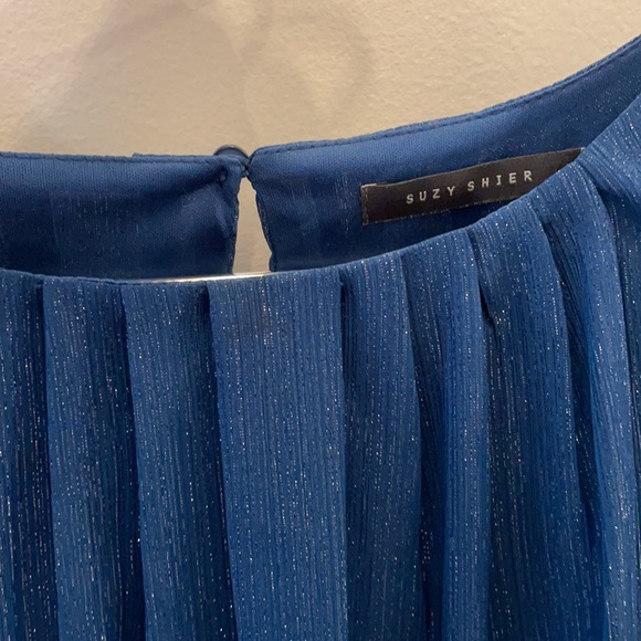 Blue Puffy Blouse!! - Picture 3 of 3